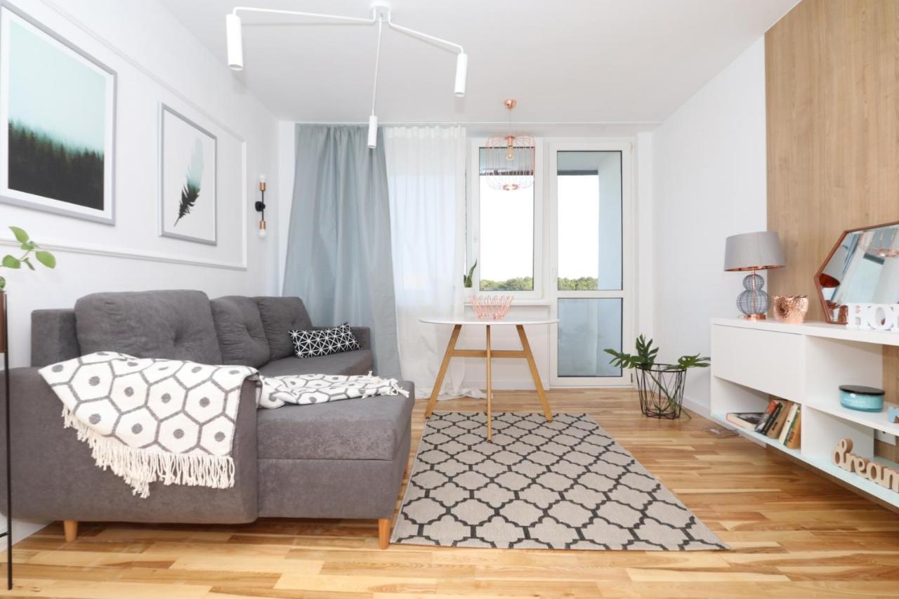 Romaszewskiego Zoliborz Bedroom Pokoj Metro Warsaw Exterior photo